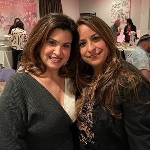 Meet your Posher, Aida